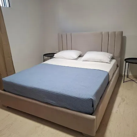 Azure 5 Min From The Center Of Argostoli (Kefalonia)